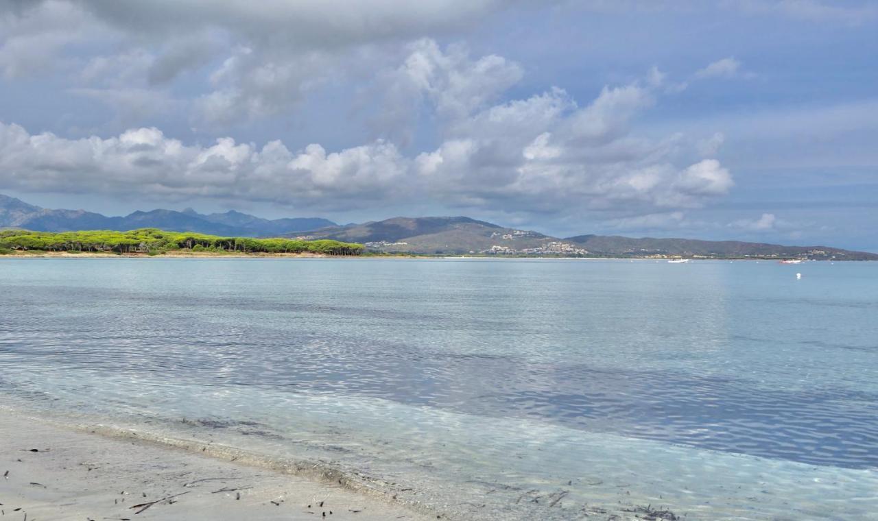 Graziosi Appartamenti A Budoni Con Aria Condizionata A Soli 300 Mt Dal Mare Exterior foto